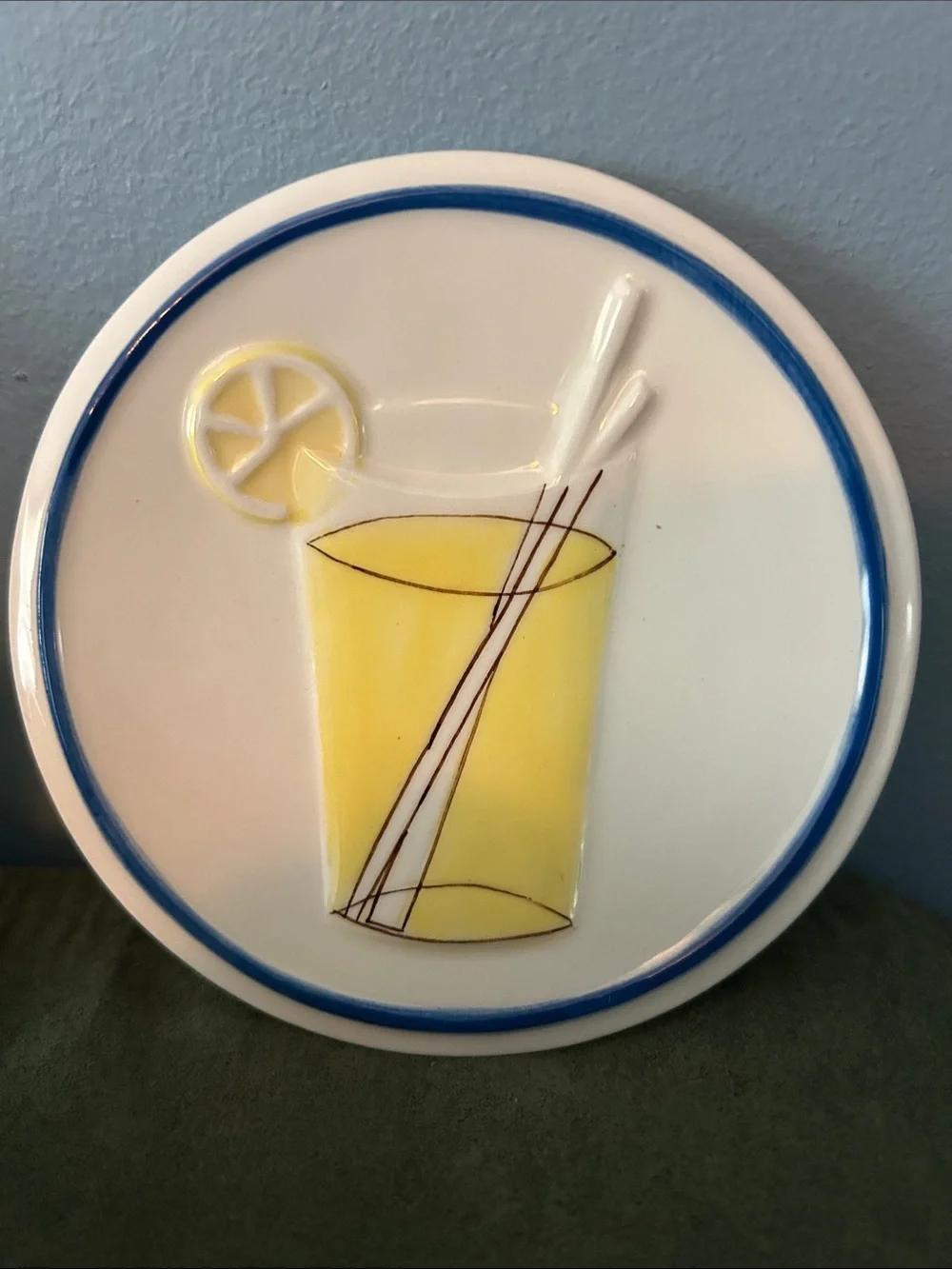 Sorrento Miniature Lemon Plates 3D Majolica -like Yellow and Blue Set of 4 EUC